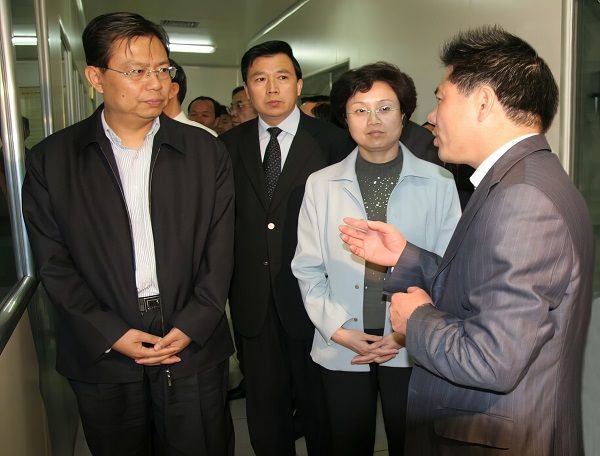 中央政治局常委、十四屆全國人大常委會委員長趙樂際視察遠東