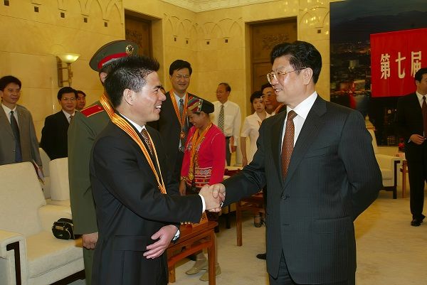 第十七屆中央政治局委員，中華全國總工會原主席王兆國接見蔣錫培